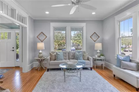 23 N Boxwood St, Hampton, VA 23669 photo 8