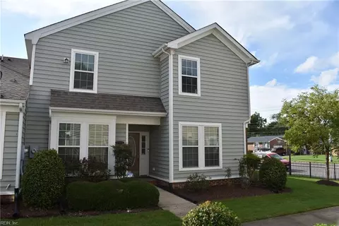 6741 Hampton Roads Pw Pkwy #B, Suffolk, VA 23435