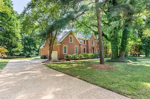200 Andrews Xing, Yorktown, VA 23692