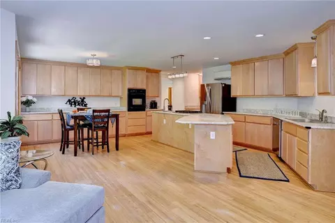 708 Yorktown Rd, Poquoson, VA 23662