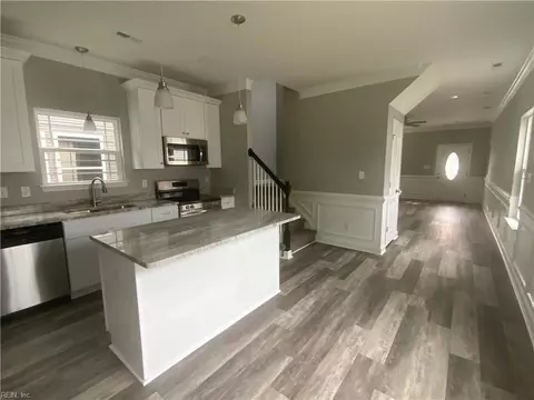 Entry Way - 2506 Laguard Dr, Hampton, VA 23661 photo 1 of 4