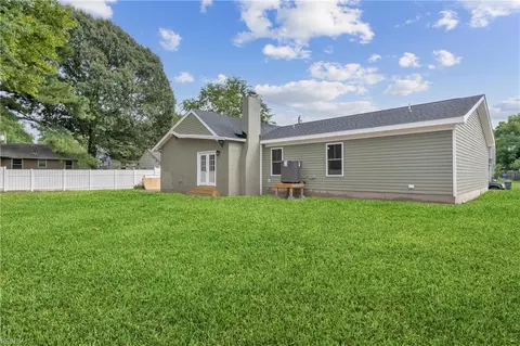 Exterior - 3572 Buckingham St, Norfolk, VA 23513 photo 5 of 5