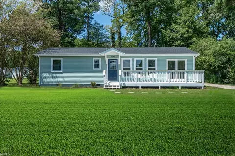 3182 S Shore Dr, Smithfield, VA 23430