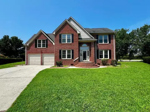 302 Saint Brie W, Suffolk, VA 23435