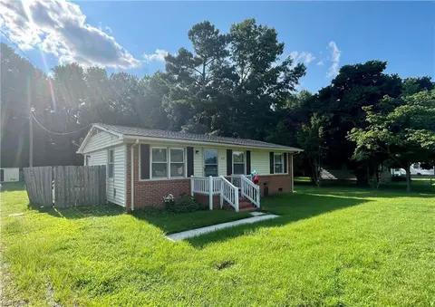 659 Lebanon Rd, Spring Grove, VA 23881