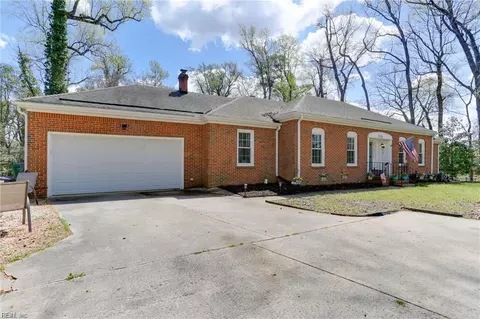5100 Dominion Dr, Suffolk, VA 23435