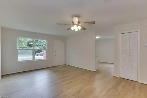 206 S Curry St, Hampton, VA 23663 photo 6