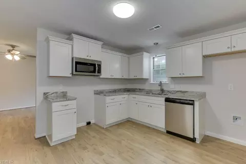 206 S Curry St, Hampton, VA 23663 photo 11