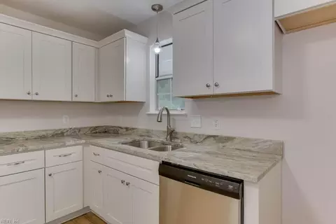 206 S Curry St, Hampton, VA 23663 photo 12