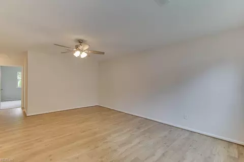 206 S Curry St, Hampton, VA 23663 photo 4