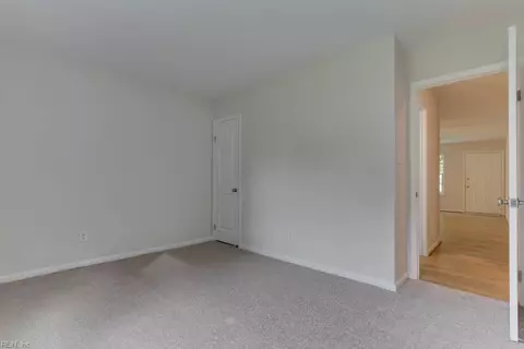 206 S Curry St, Hampton, VA 23663 photo 17