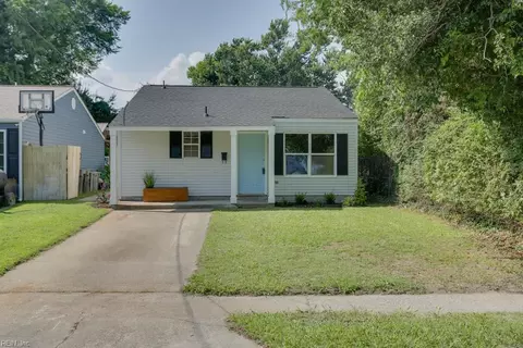 206 S Curry St, Hampton, VA 23663 photo 2
