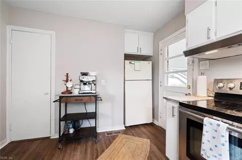 1524 Hermitage Pl, Hampton, VA 23664 photo 8
