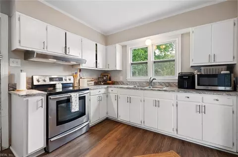 1524 Hermitage Pl, Hampton, VA 23664 photo 7