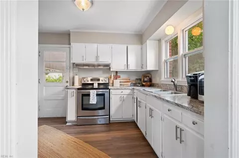 1524 Hermitage Pl, Hampton, VA 23664 photo 6