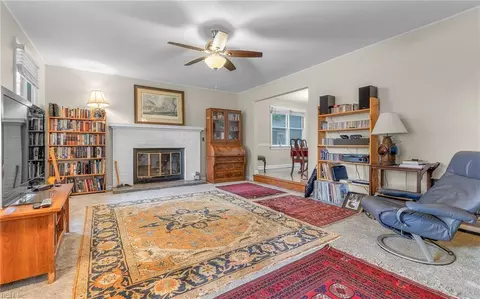 Living - 2501 Knox Ct, Chesapeake, VA 23321 photo 1 of 3
