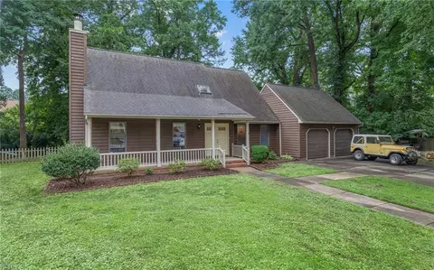 Exterior - 2501 Knox Ct, Chesapeake, VA 23321 photo 2 of 9