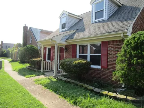 233 Loch Cir, Hampton, VA 23669