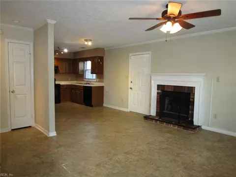 233 Loch Cir, Hampton, VA 23669 photo 9