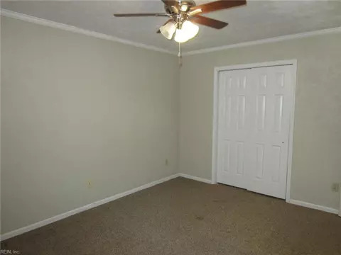 233 Loch Cir, Hampton, VA 23669 photo 16