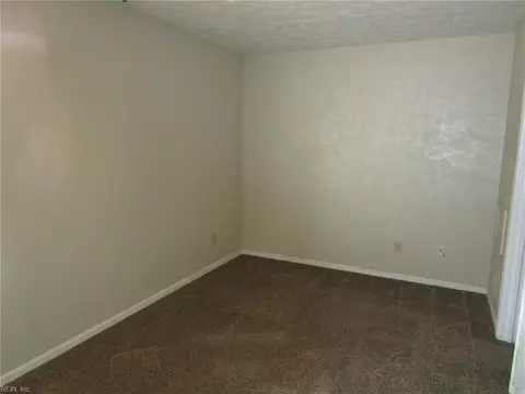 233 Loch Cir, Hampton, VA 23669 photo 21
