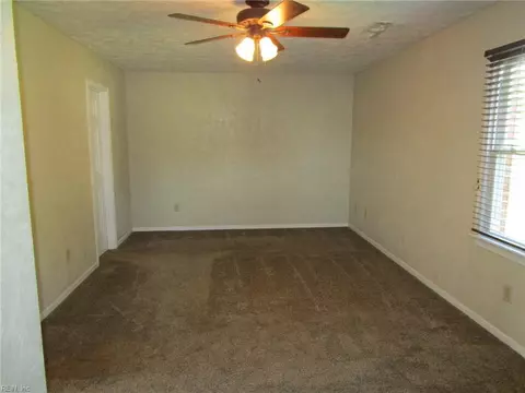 233 Loch Cir, Hampton, VA 23669 photo 24