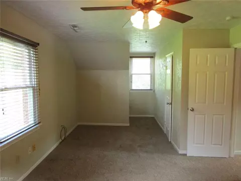 233 Loch Cir, Hampton, VA 23669 photo 25