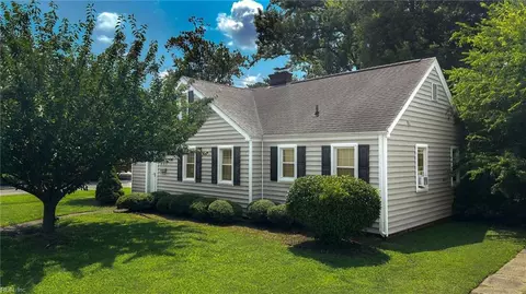 401 Maycox Ave, Norfolk, VA 23505