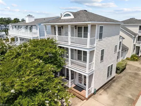 115 64th St #A, Virginia Beach, VA 23451