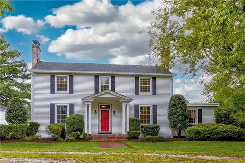 1792 Cedar Rd, Chesapeake, VA 23323