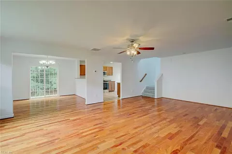 Living - 7358 Jeanne Dr, Gloucester, VA 23061 photo 4 of 4