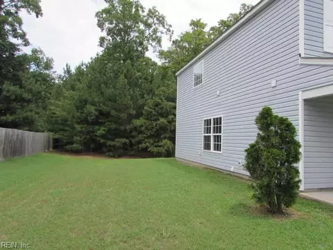 Exterior - 7358 Jeanne Dr, Gloucester, VA 23061 photo 3 of 3