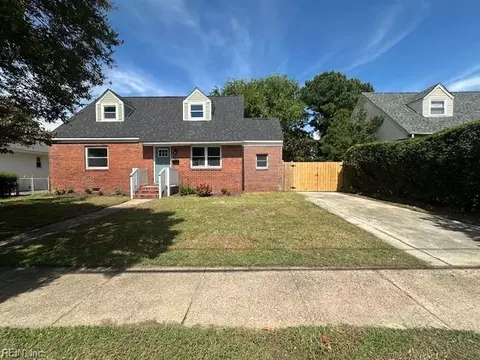148 Thole St, Norfolk, VA 23505