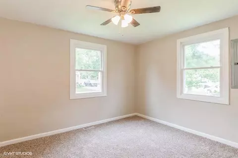 Bedroom - 40 Cavalier Rd, Hampton, VA 23669 photo 2 of 4