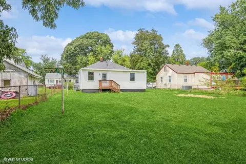 Exterior - 40 Cavalier Rd, Hampton, VA 23669 photo 3 of 4