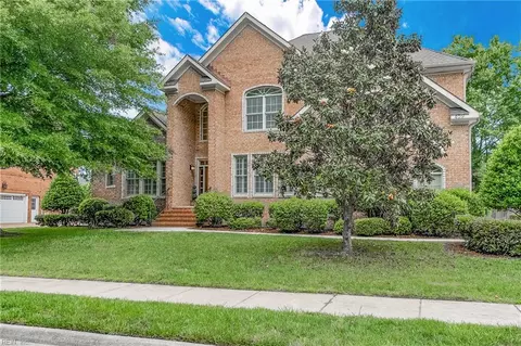 409 Woodcliff Arch Arch, Chesapeake, VA 23320