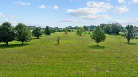 2009 Scenic Pw Pkwy, Chesapeake, VA 23323