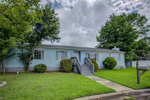 1320 Canary Dr, Virginia Beach, VA 23453