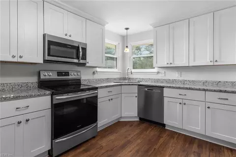 Kitchen - 1401 Spring Rd, Chesapeake, VA 23321 photo 2 of 2