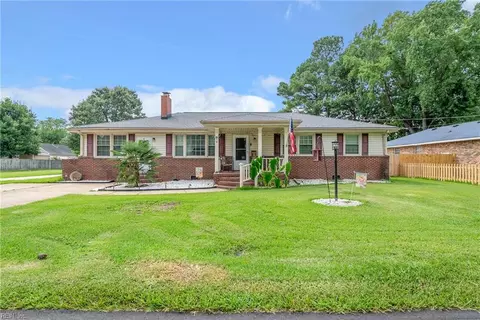 1231 Laurel Ave, Chesapeake, VA 23325