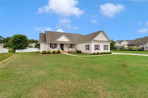 6535 Gentry Ct, Gloucester, VA 23061 photo 2