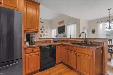 6535 Gentry Ct, Gloucester, VA 23061 photo 17