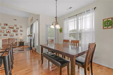 6535 Gentry Ct, Gloucester, VA 23061 photo 14