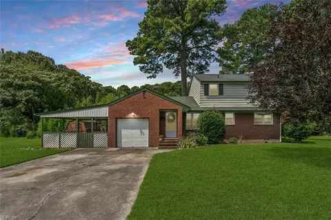 521 Woods Rd, Newport News, VA 23601