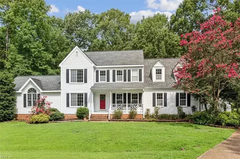 117 Boone Ct, Smithfield, VA 23430