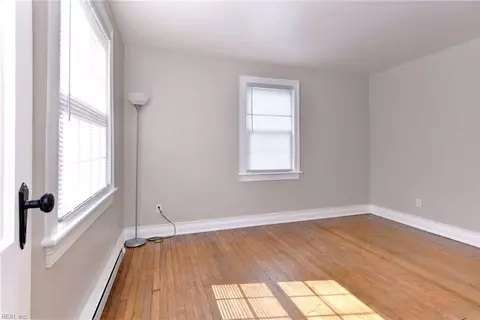 15 Charles St, Hampton, VA 23669 photo 10