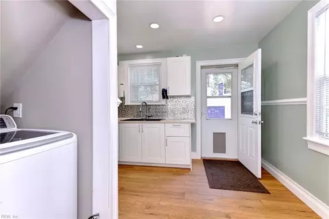 15 Charles St, Hampton, VA 23669 photo 18