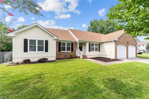 400 Adorn Ct, Suffolk, VA 23434