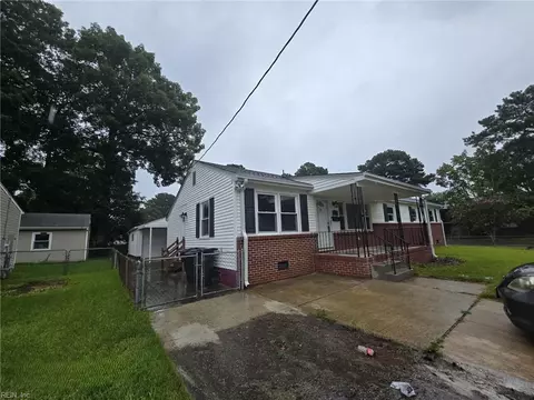 1529 Blanche Dr, Portsmouth, VA 23701