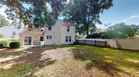 Exterior - 3 Stephen Conway Ct, Hampton, VA 23666 photo 2 of 9